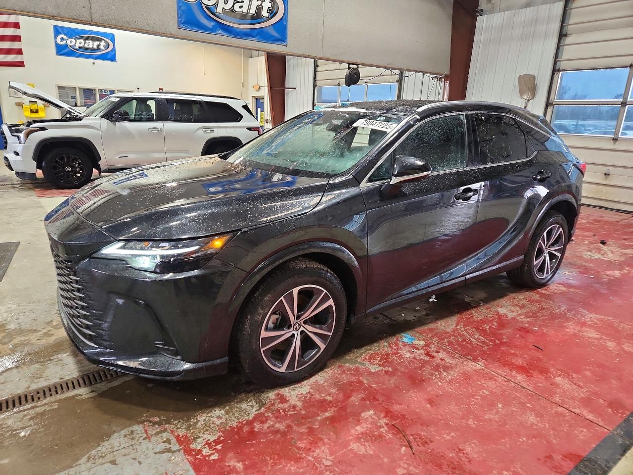 Salvage Lexus RX Image