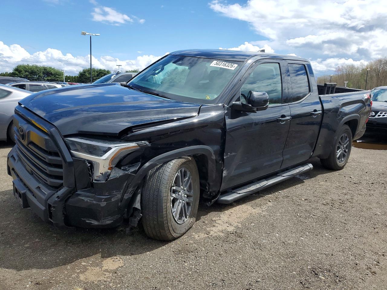 Salvage Toyota Tundra Image