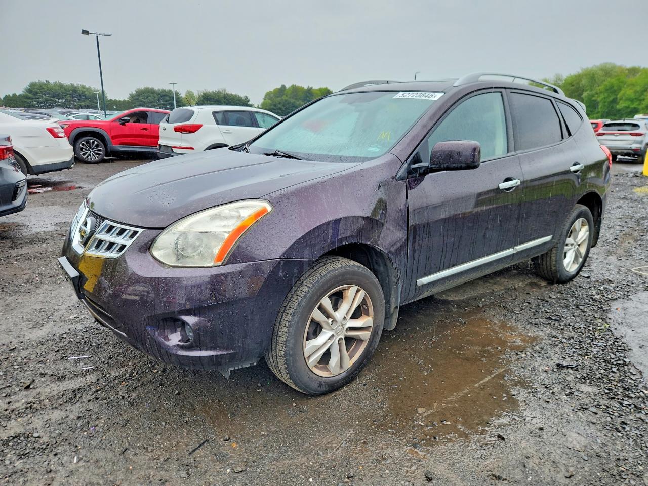 Salvage Nissan Rogue Image