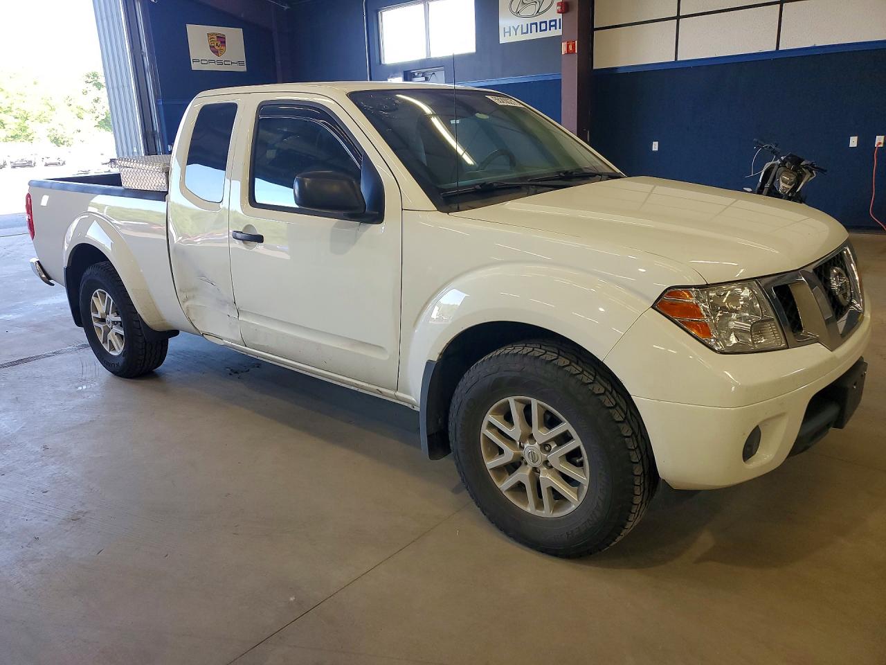 Nissan Frontier Sv