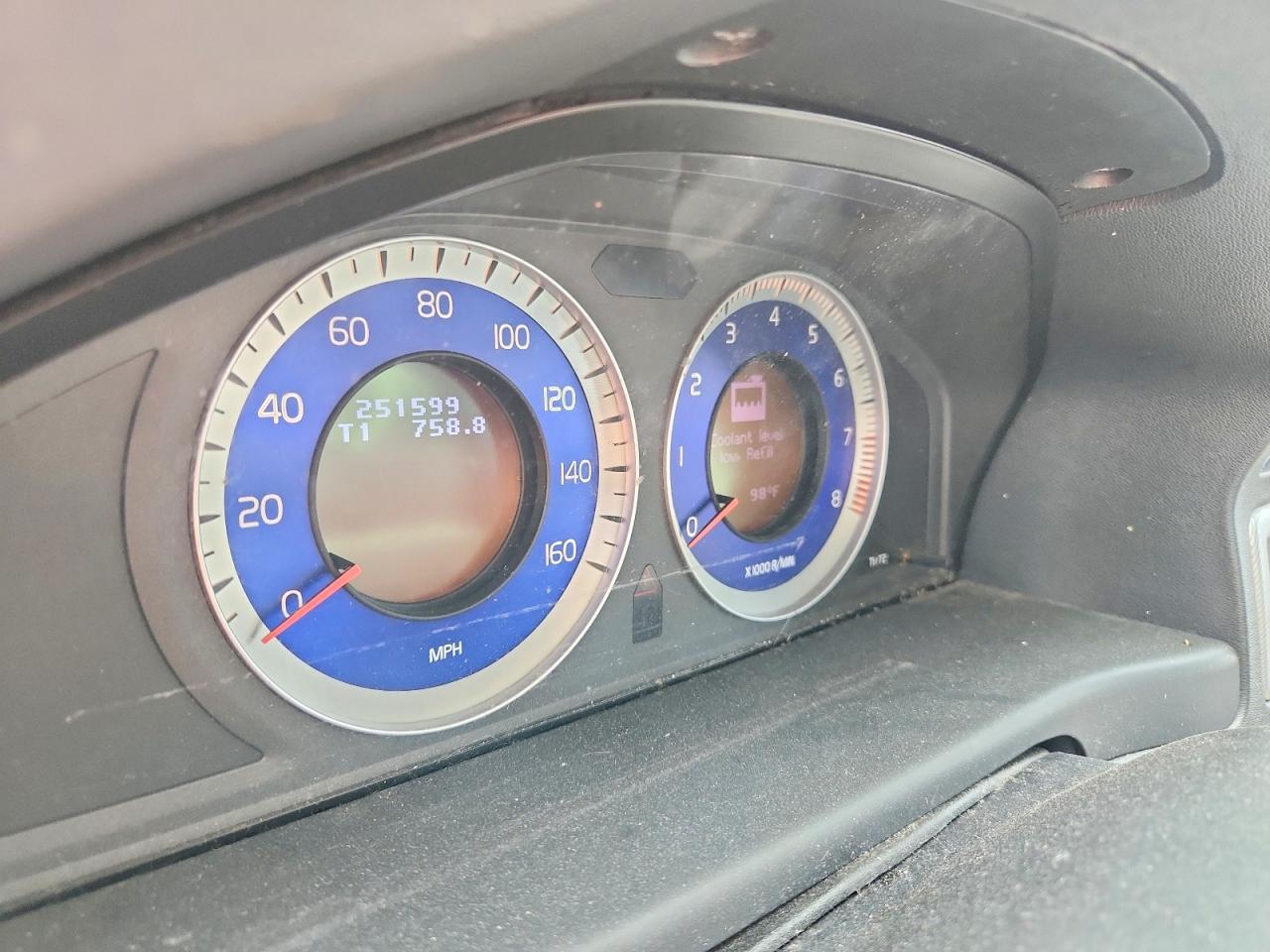 Volvo V70 3.2