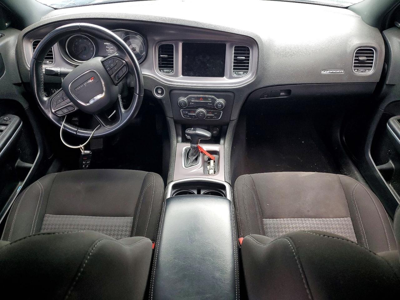 Dodge Charger Sxt