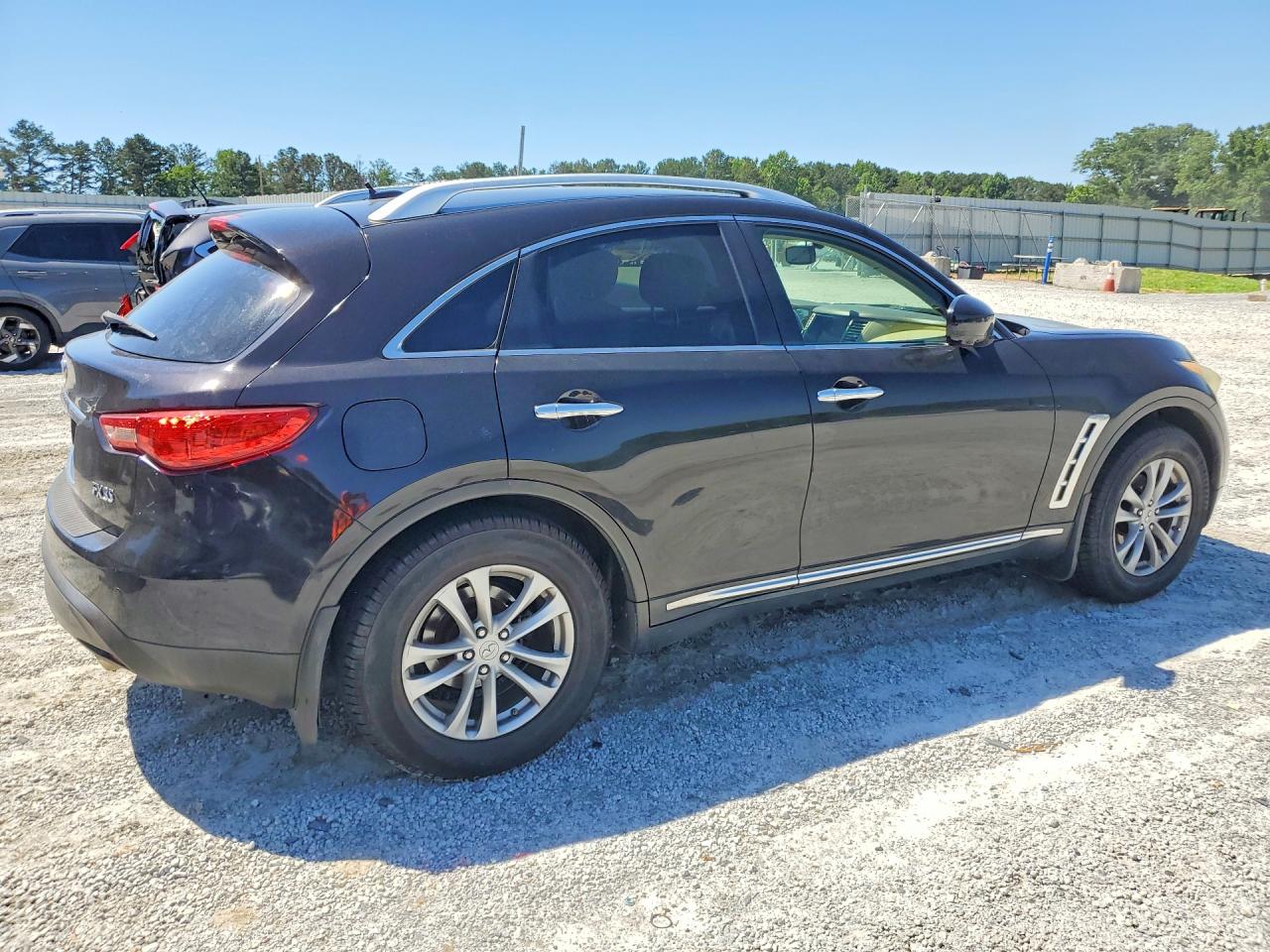 INFINITI Fx Base