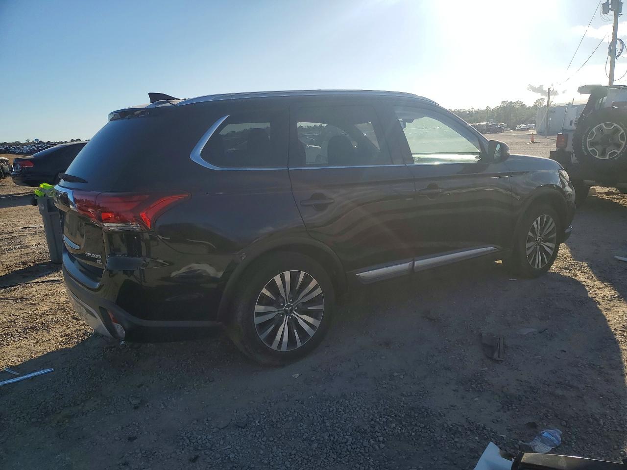 Mitsubishi Outlander Se