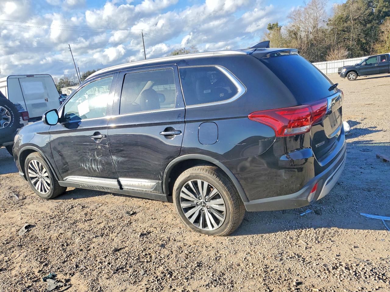 Mitsubishi Outlander Se