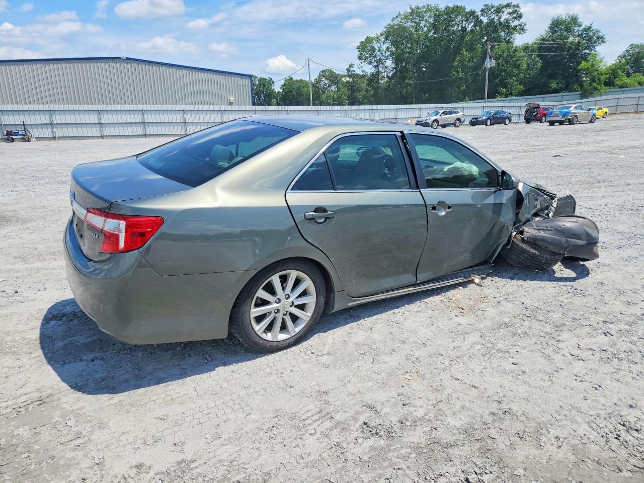 Toyota Camry Xle