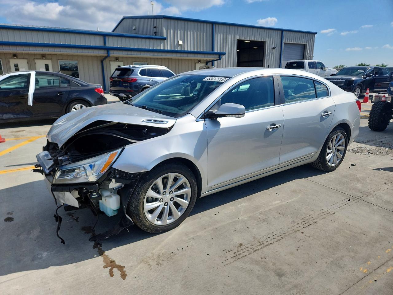 Salvage Buick LaCrosse Image