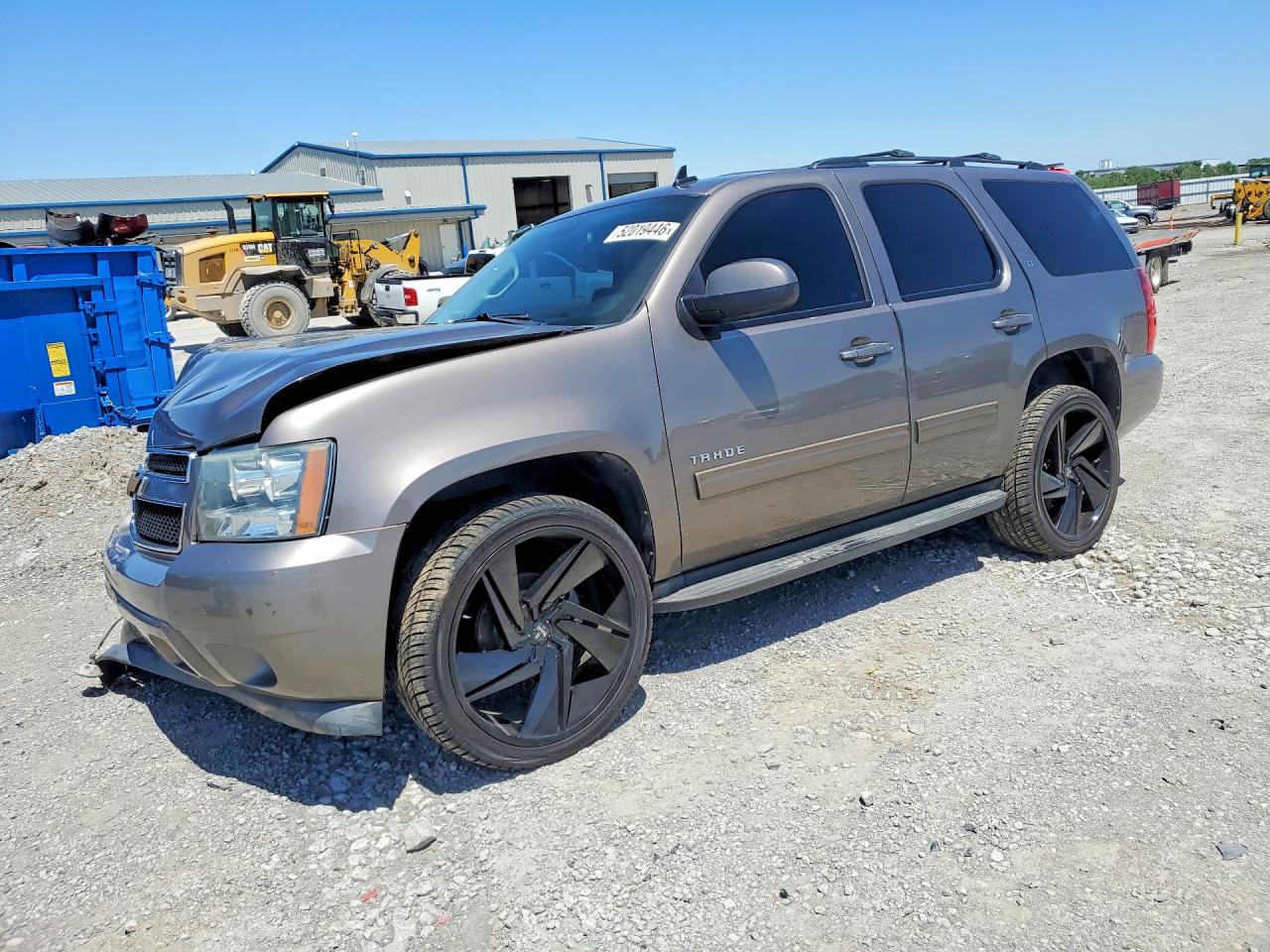 Salvage Chevrolet Tahoe Image
