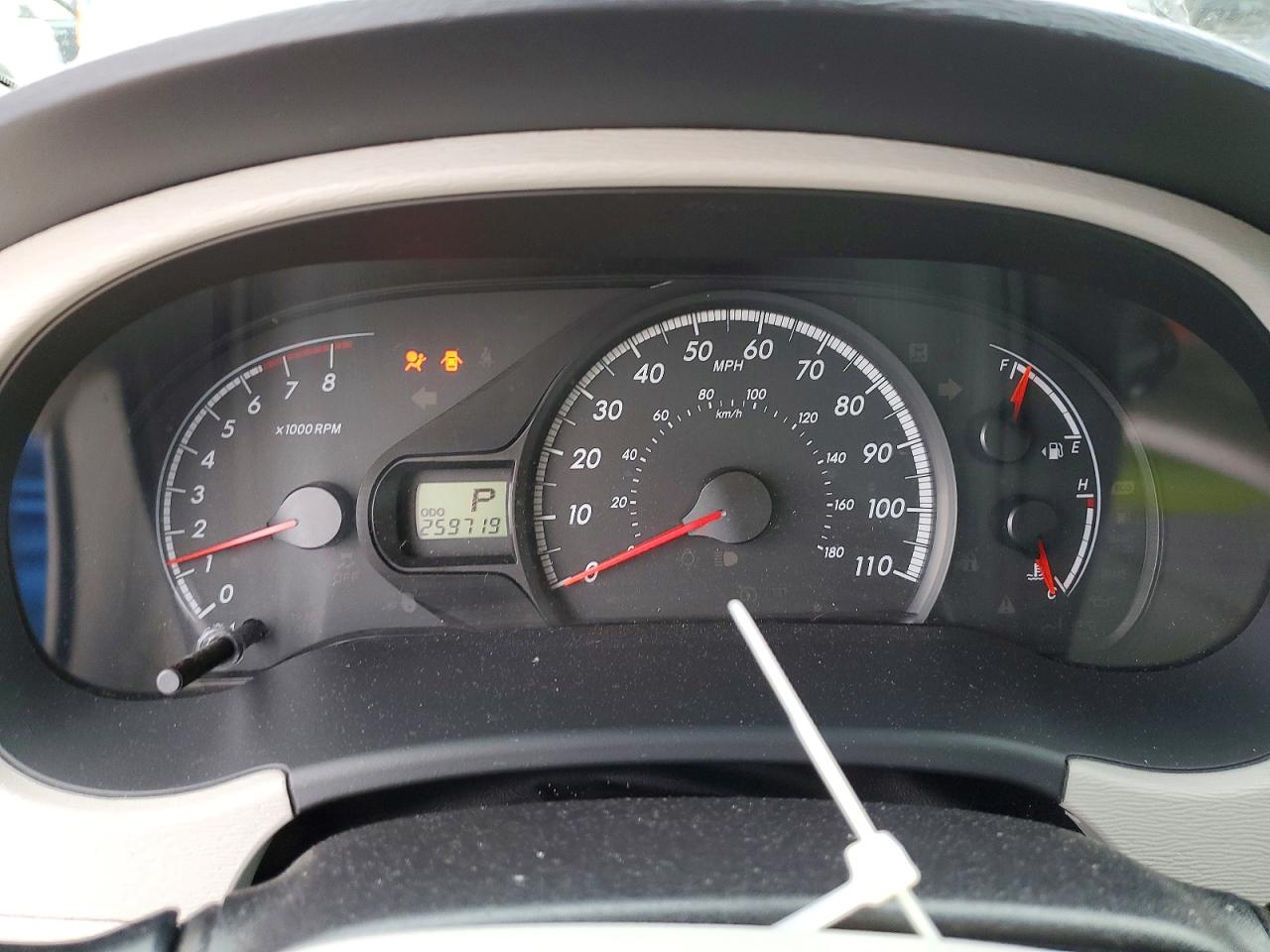 Toyota Sienna Le
