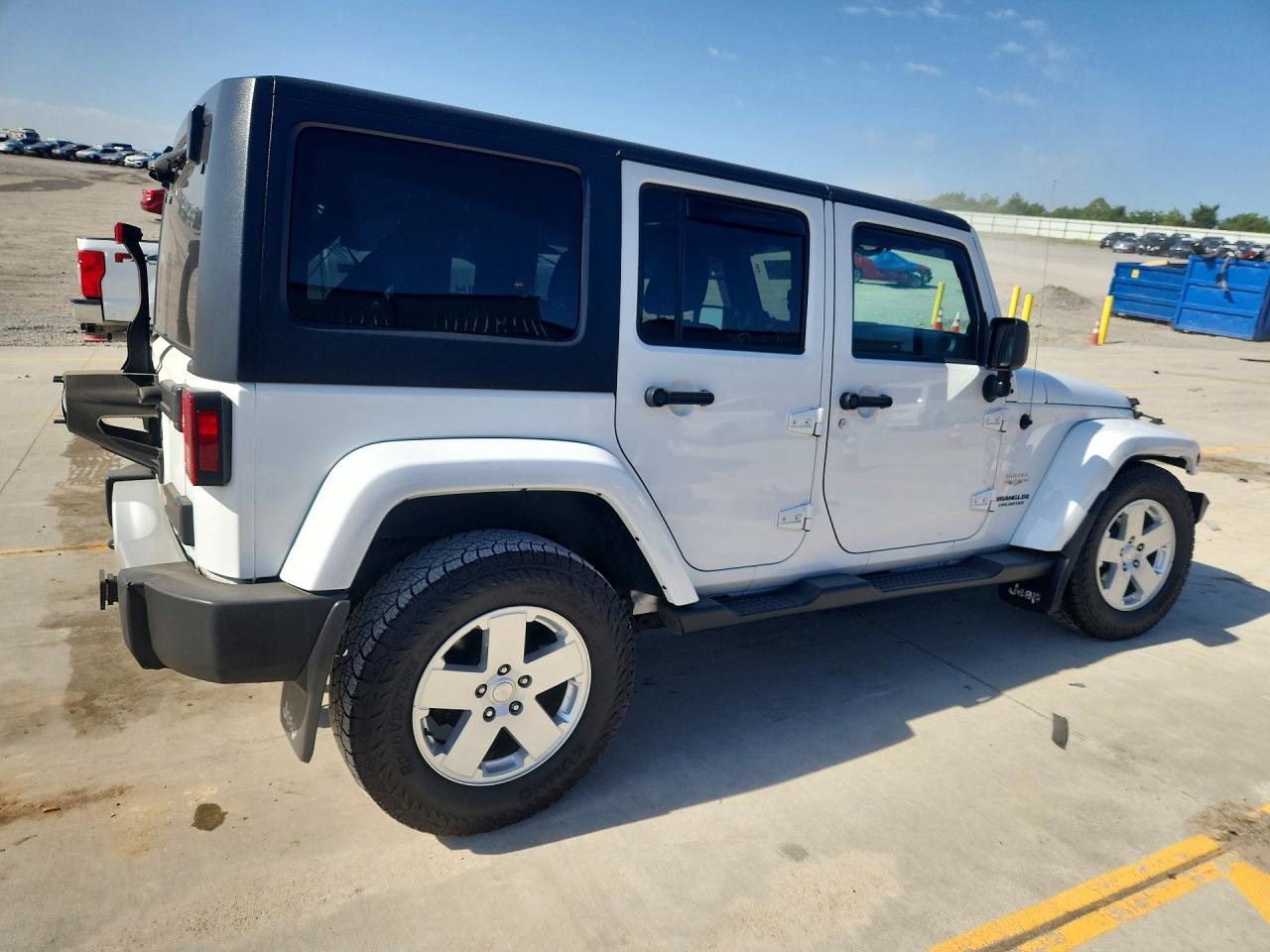 Jeep Wrangler Sahara