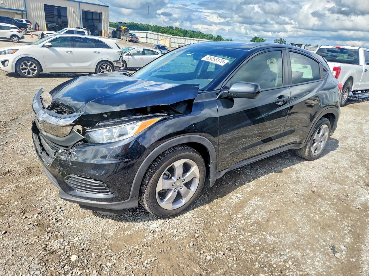 Salvage Honda HR-V Image