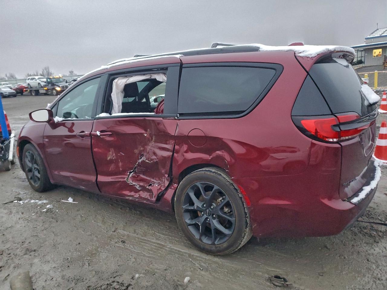 Chrysler Pacifica Touring