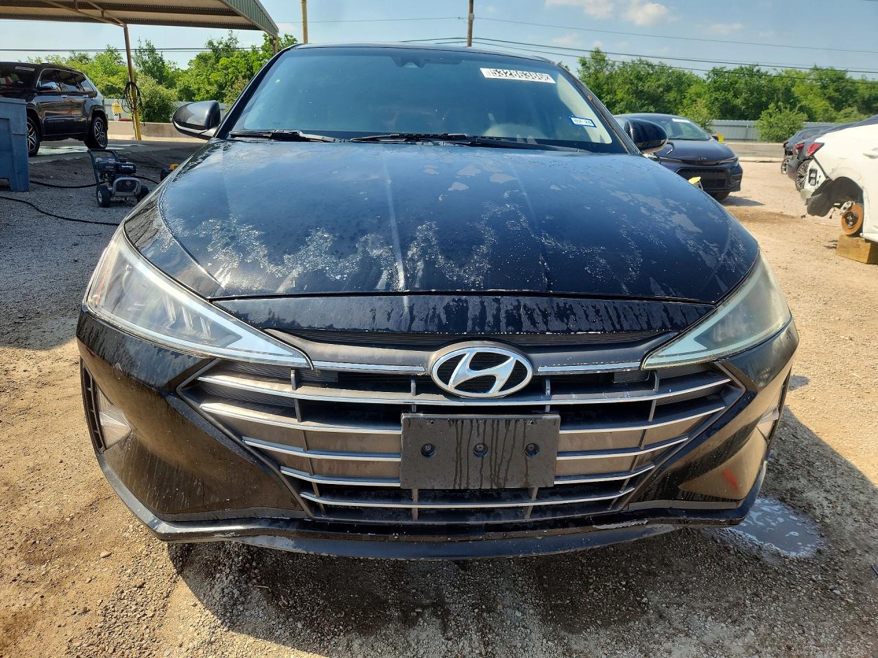 Hyundai ELANTRA Sel