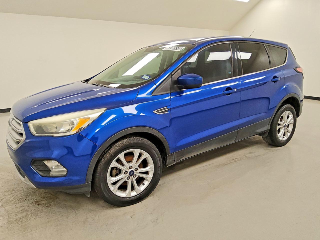 Salvage Ford Escape Image