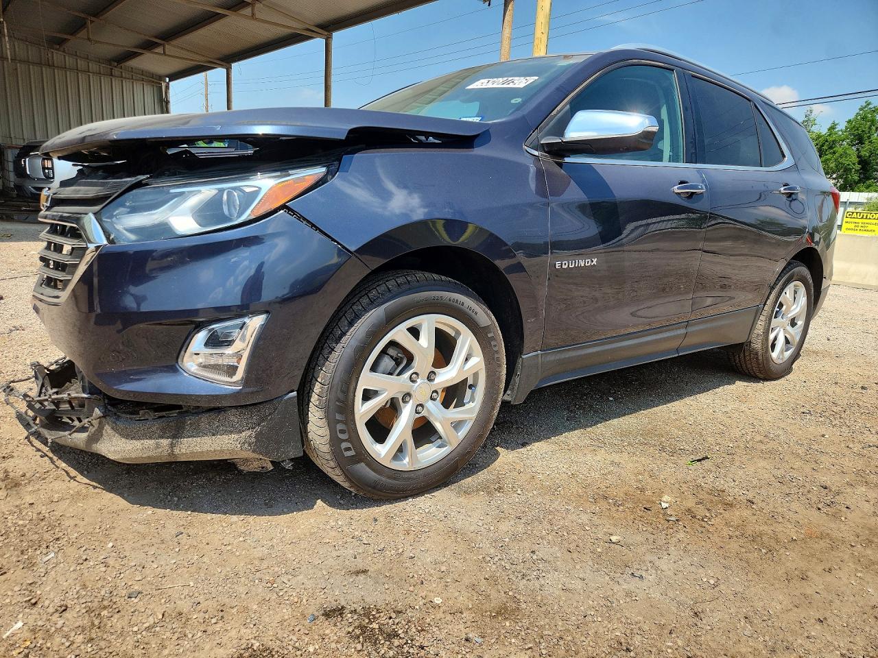 Salvage Chevrolet Equinox Image