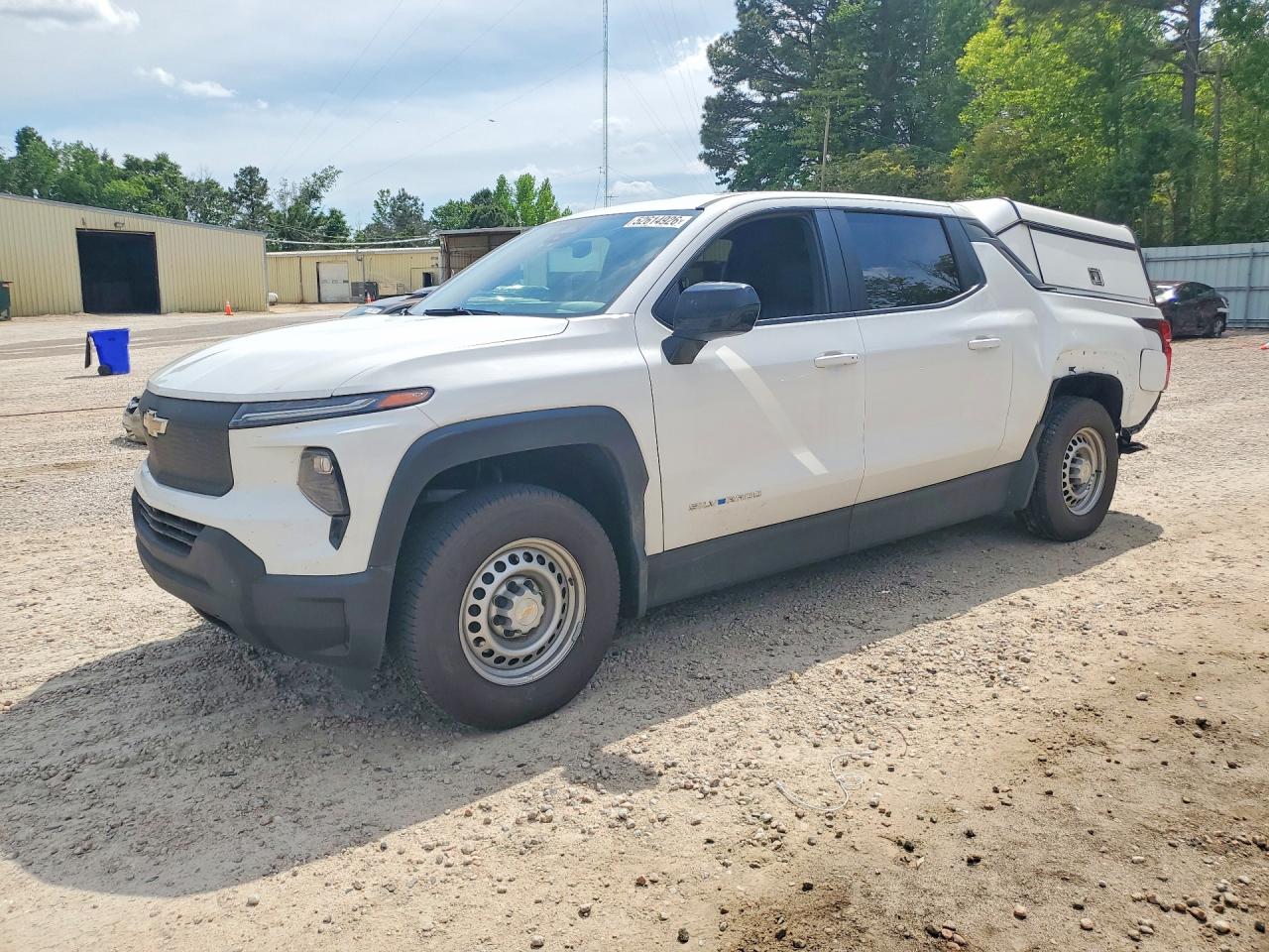 Salvage Chevrolet Silverado Image