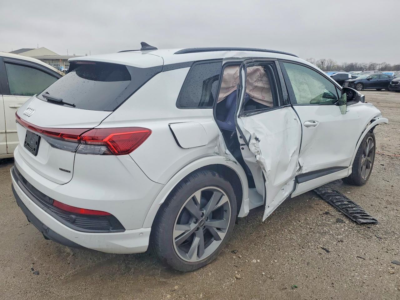Audi Q4 Premium Plus