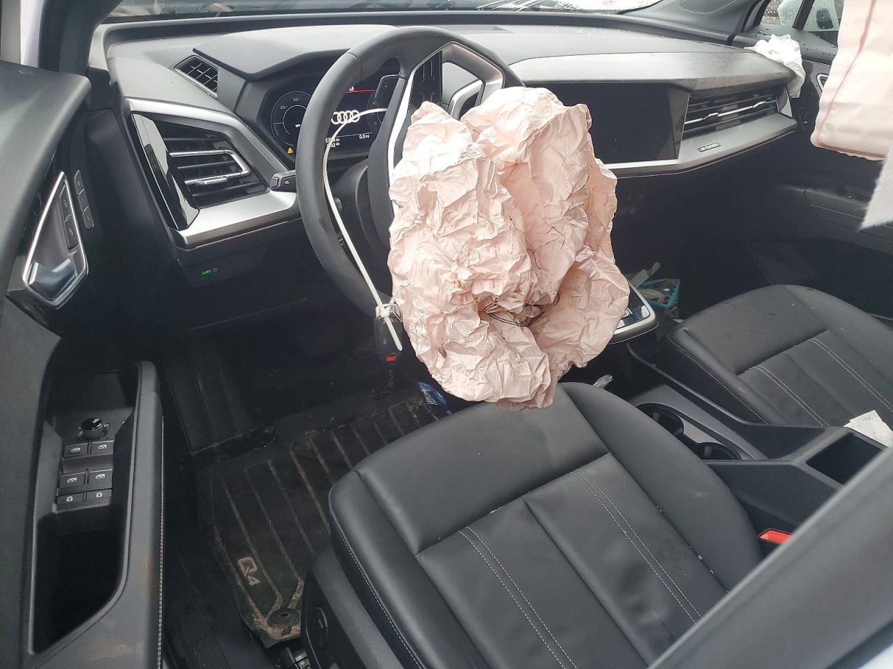 Audi Q4 Premium Plus