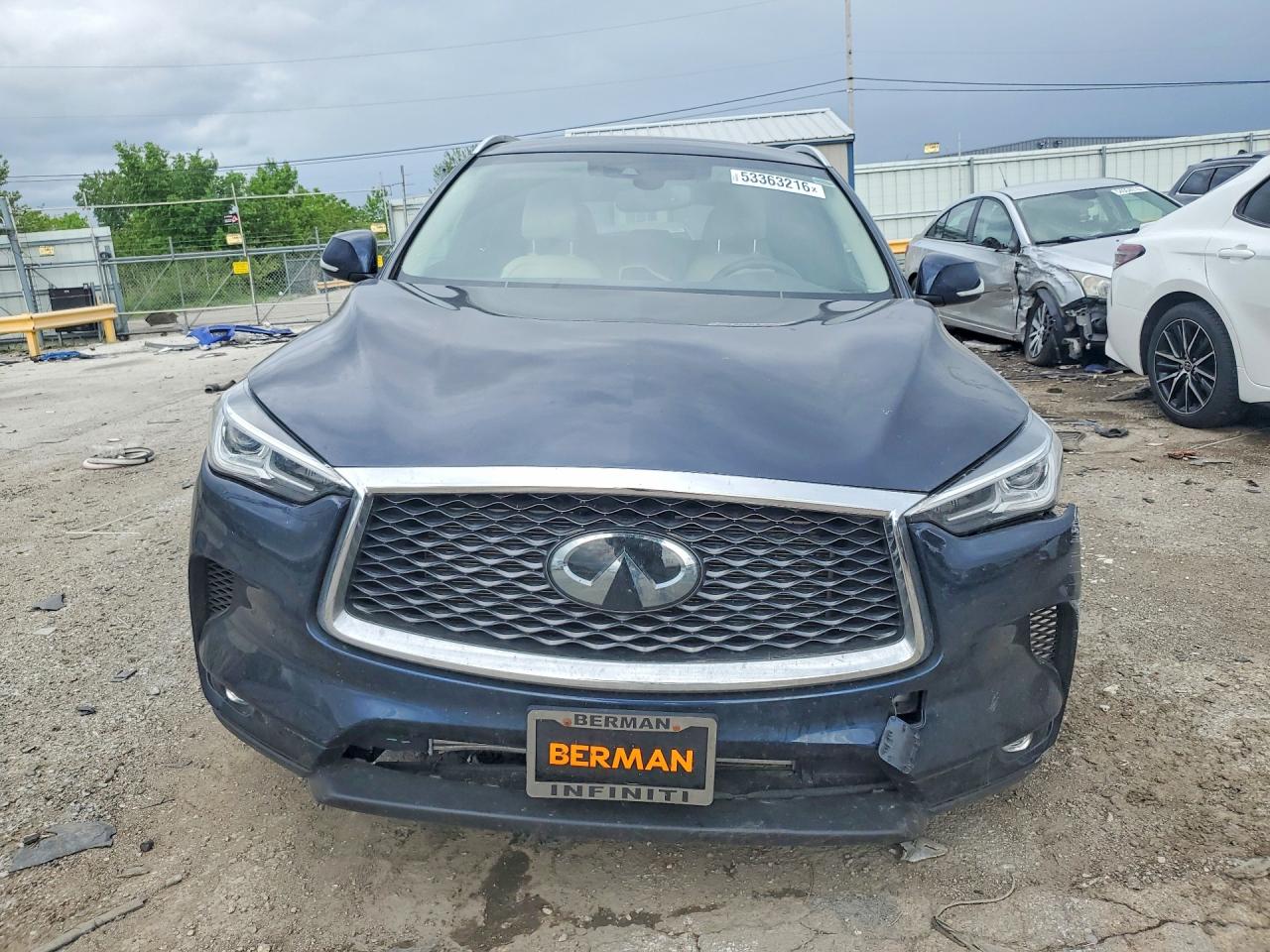 INFINITI Qx Luxe