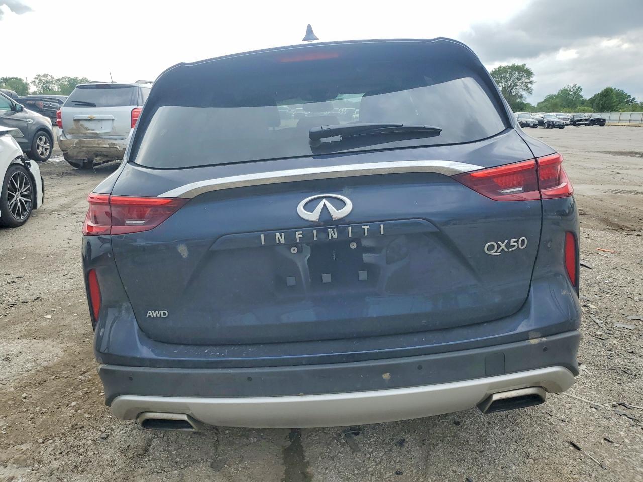INFINITI Qx Luxe