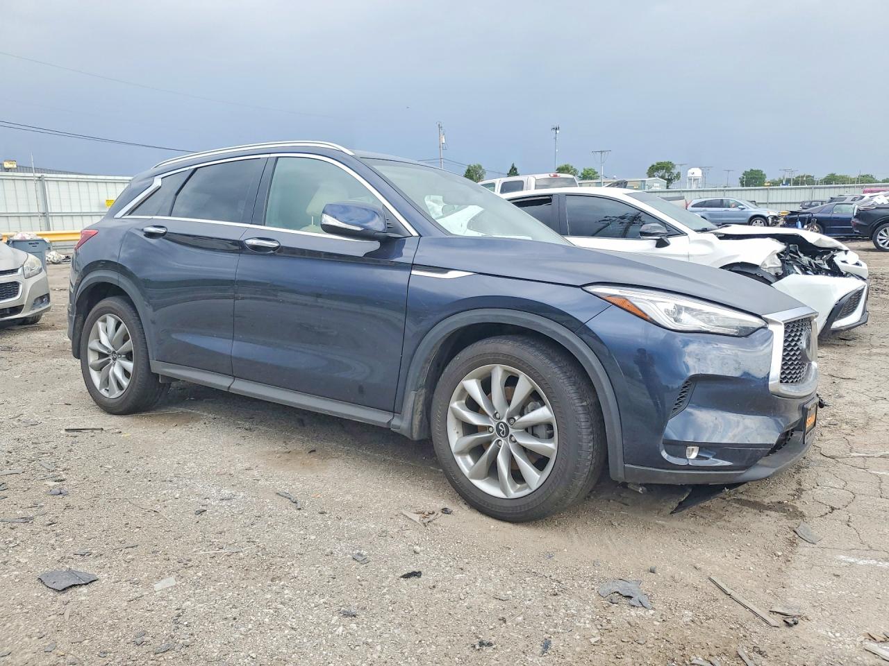 INFINITI Qx Luxe