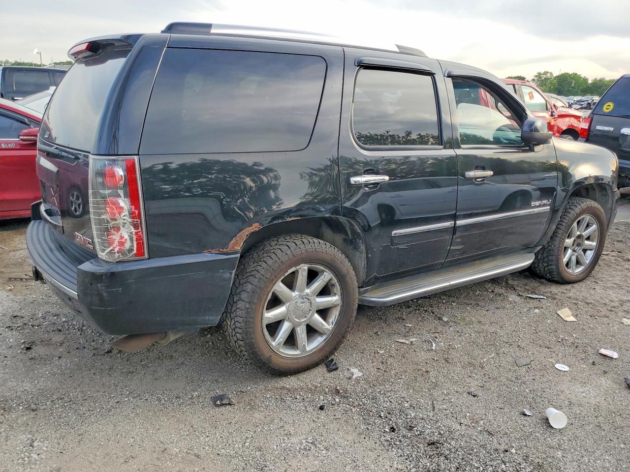 GMC Yukon Denali