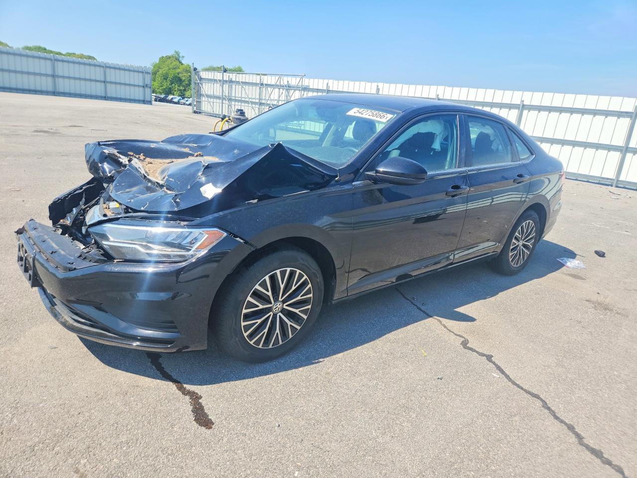 Salvage Volkswagen Jetta Image