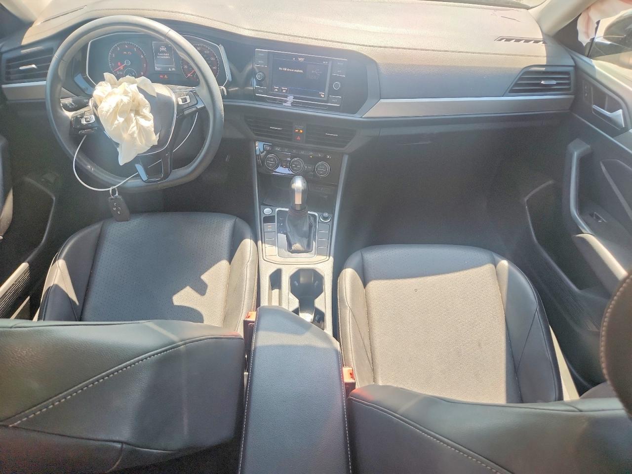 Volkswagen Jetta S