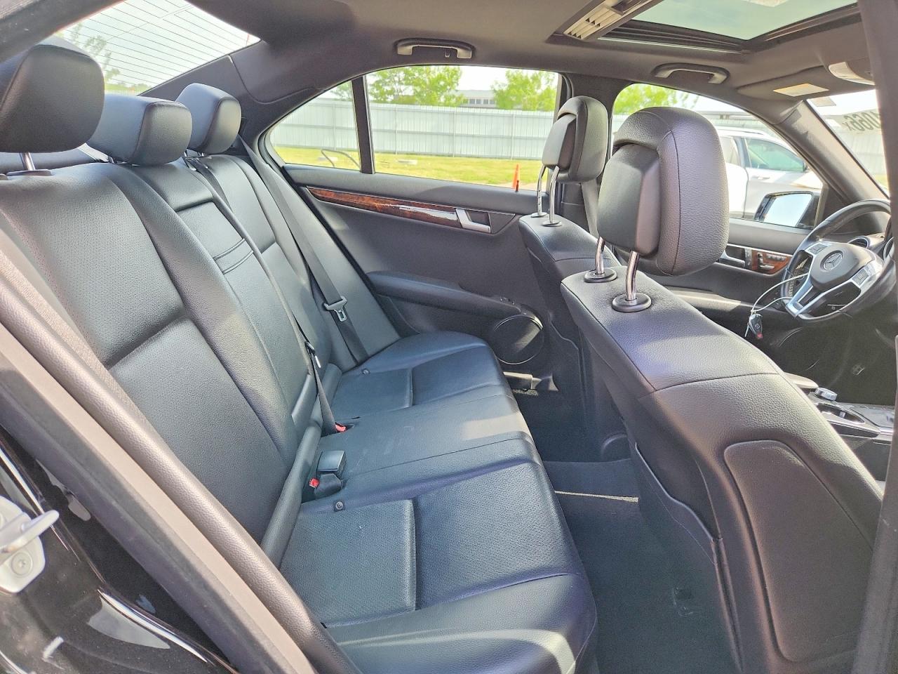 Mercedes-Benz C-Class 300 4matic