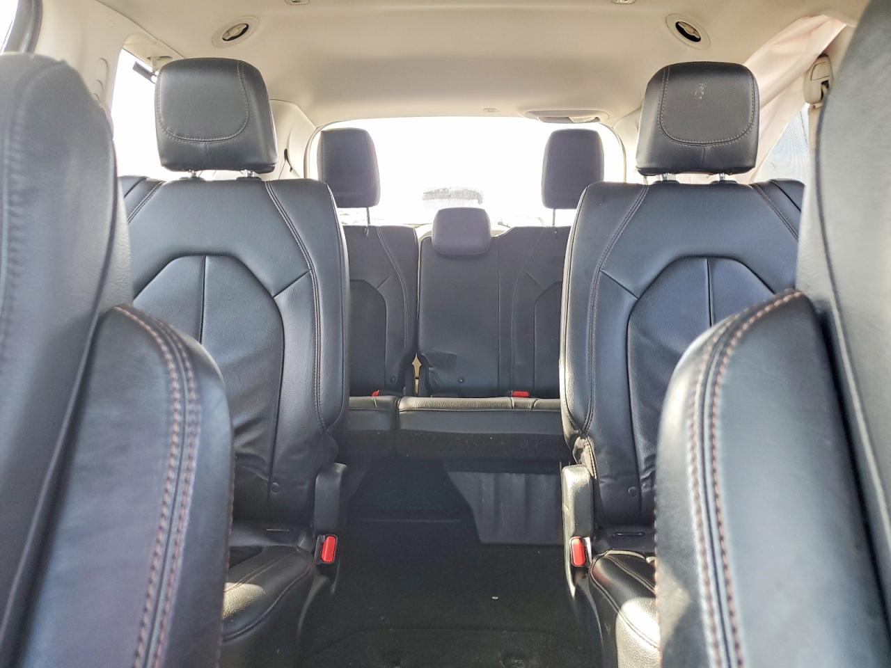 Chrysler Pacifica Touring L