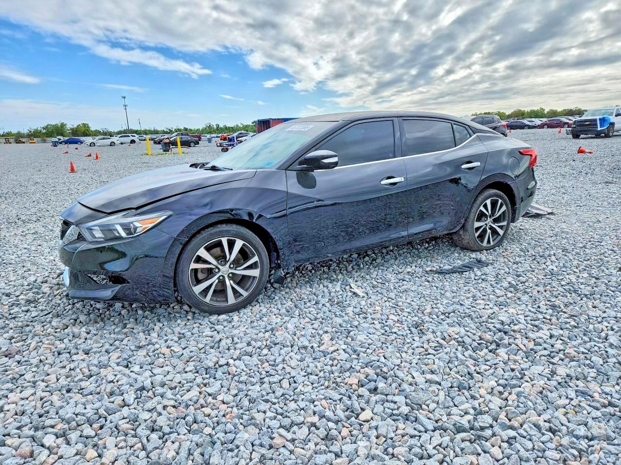 Salvage Nissan Maxima Image