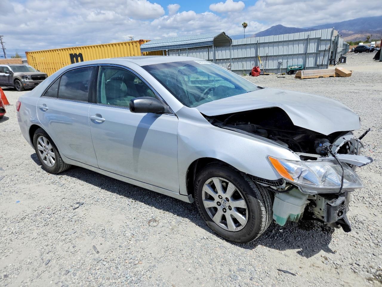 Salvage Toyota Camry Image
