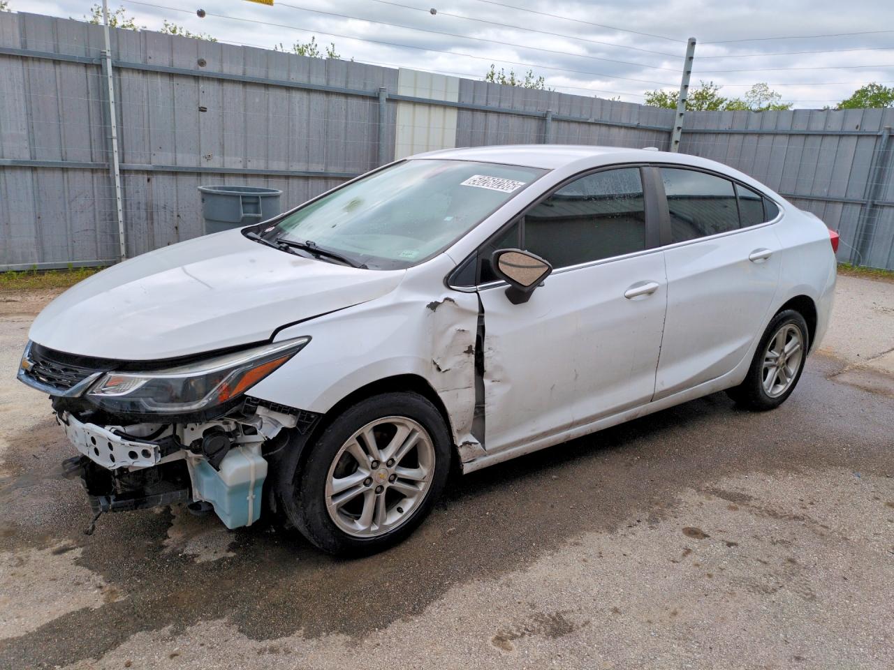 Salvage Chevrolet Cruze Image
