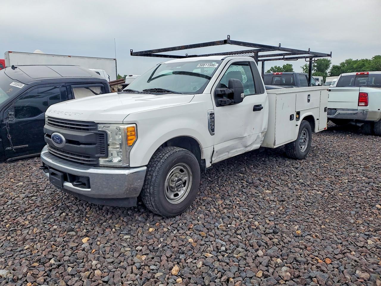 Salvage Ford F-250 Image