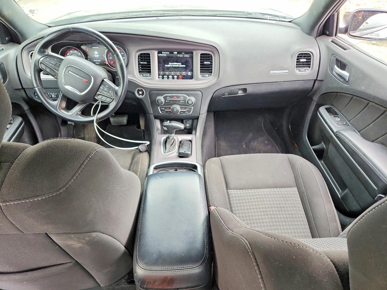 Dodge Charger Sxt