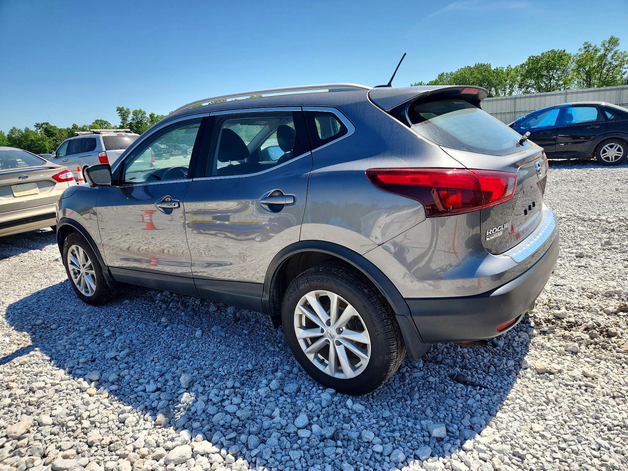 Nissan Rogue Sv
