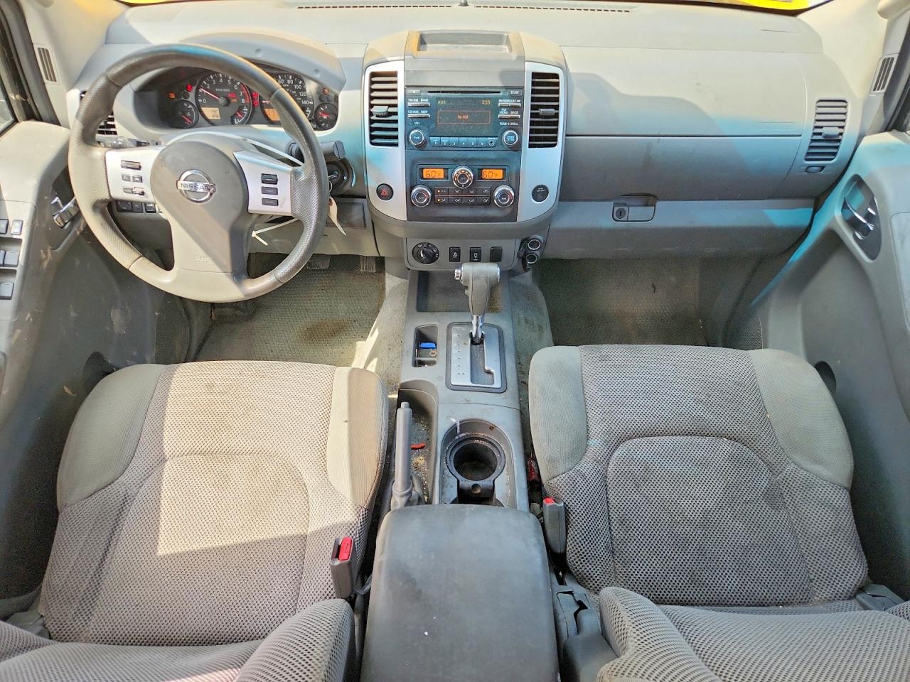 Nissan Frontier S