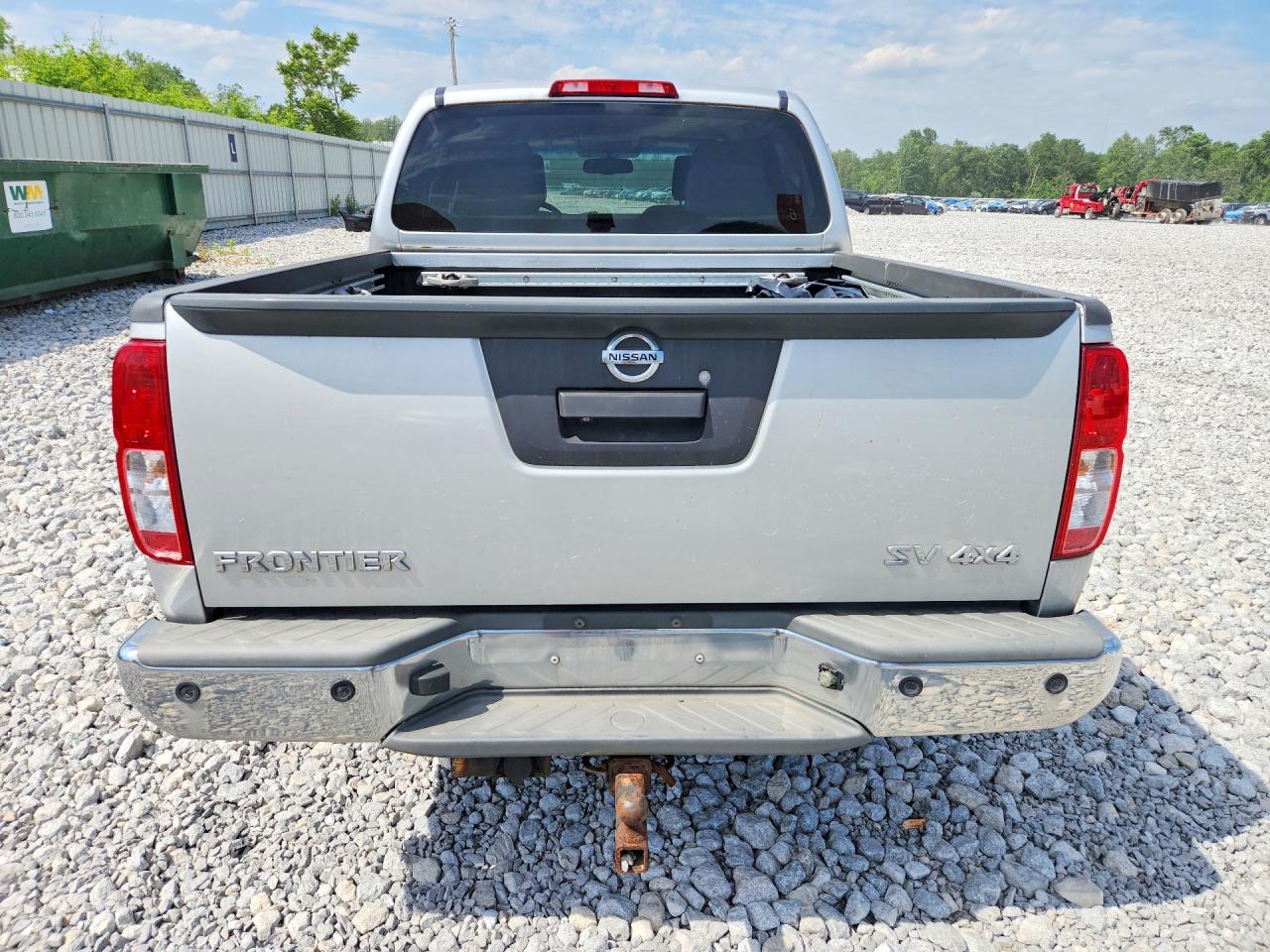Nissan Frontier S