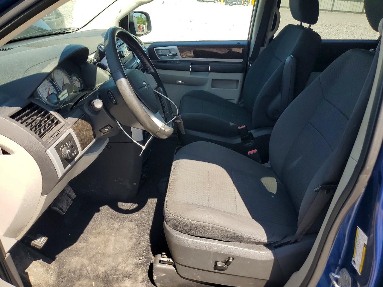 Dodge Caravan Sxt