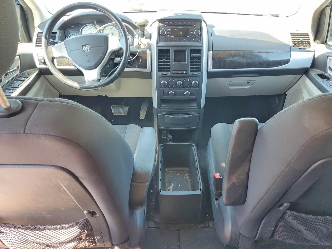 Dodge Caravan Sxt