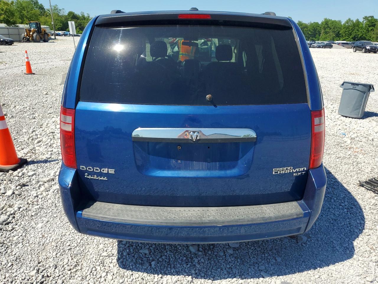 Dodge Caravan Sxt