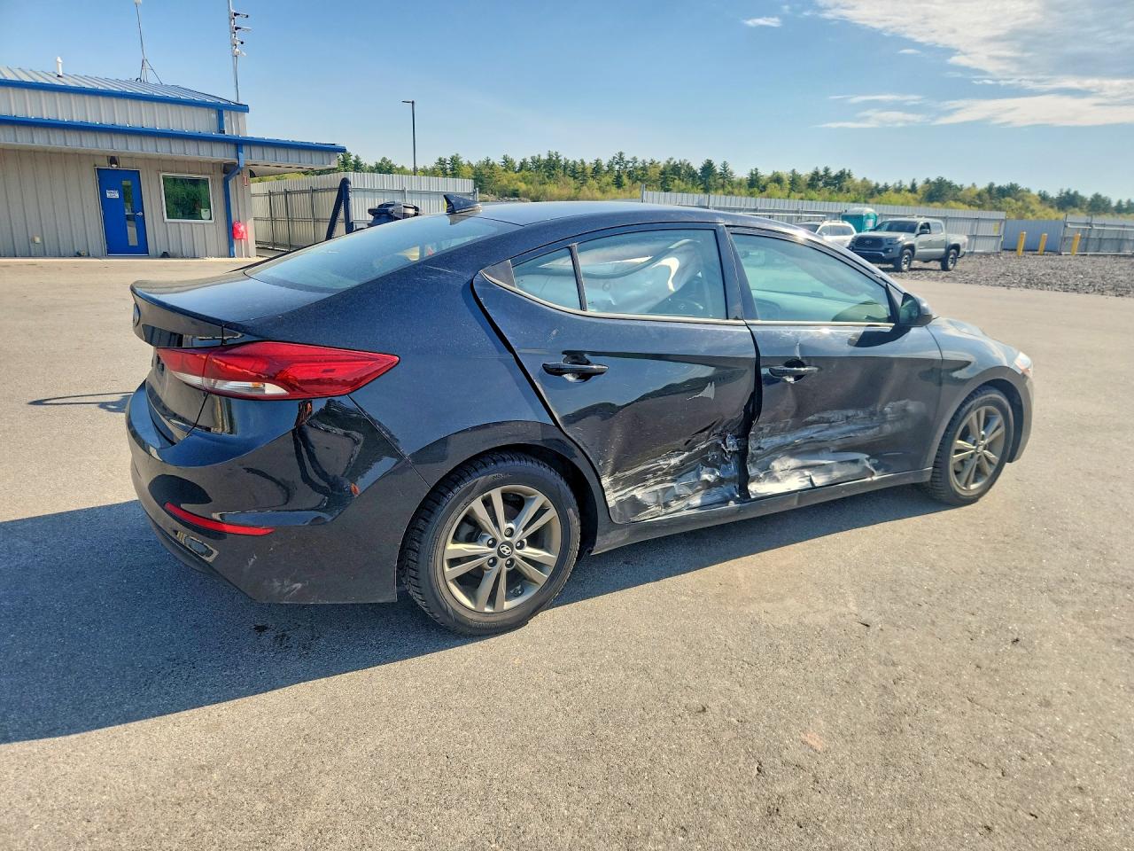 Hyundai ELANTRA Value Edition
