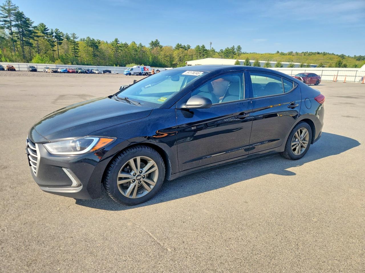 Salvage Hyundai ELANTRA Image