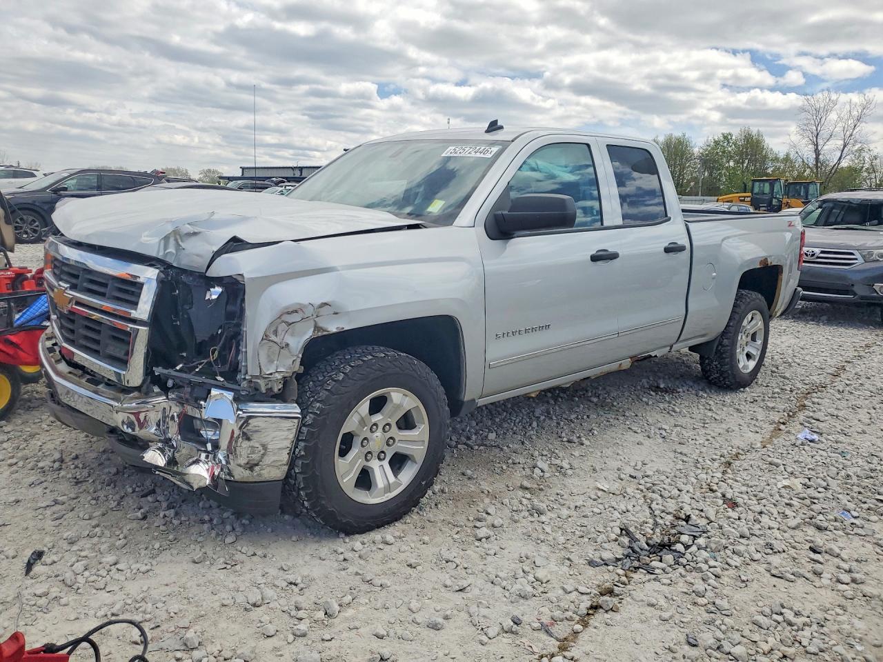 Salvage Chevrolet Silverado Image