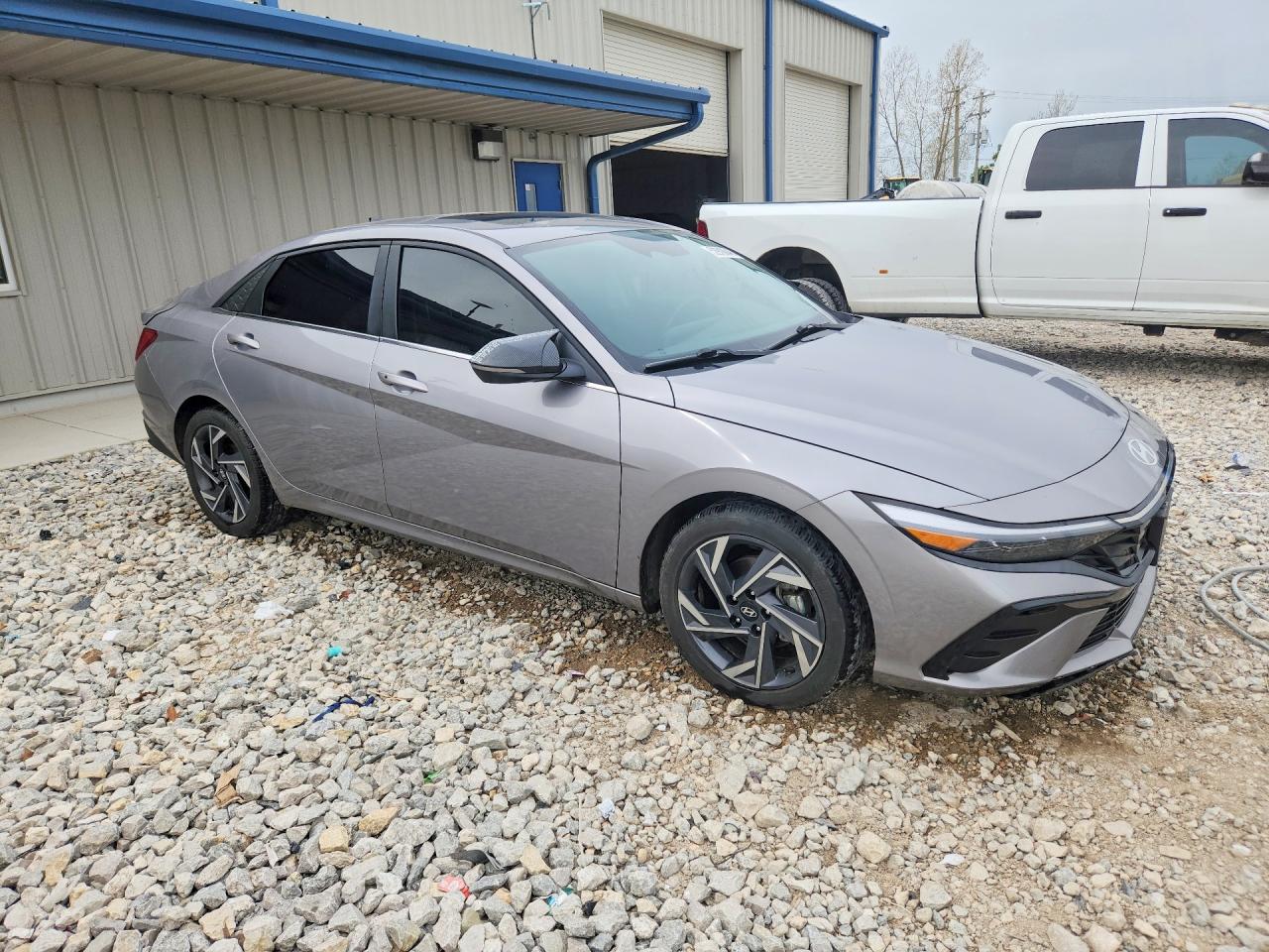 Hyundai ELANTRA Sel