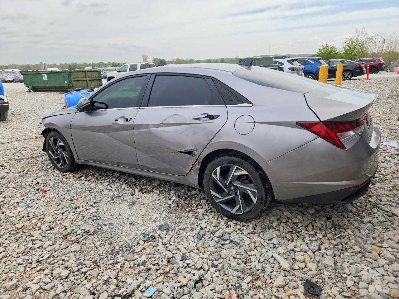 Hyundai ELANTRA Sel