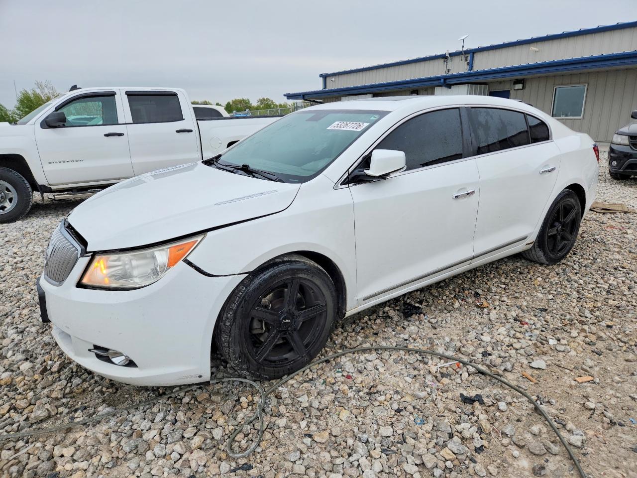 Salvage Buick LaCrosse Image