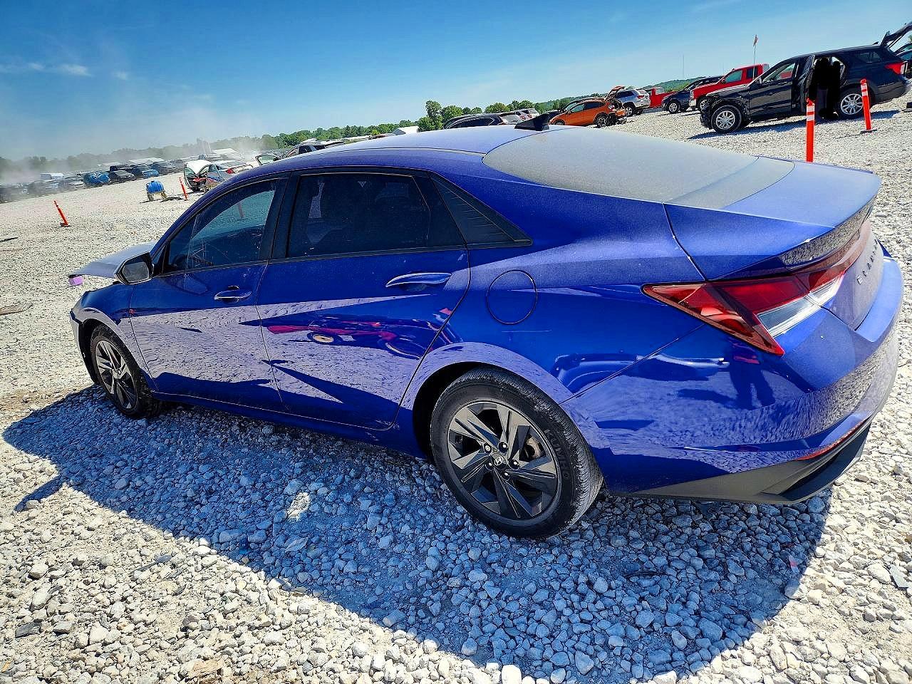 Hyundai ELANTRA Sel