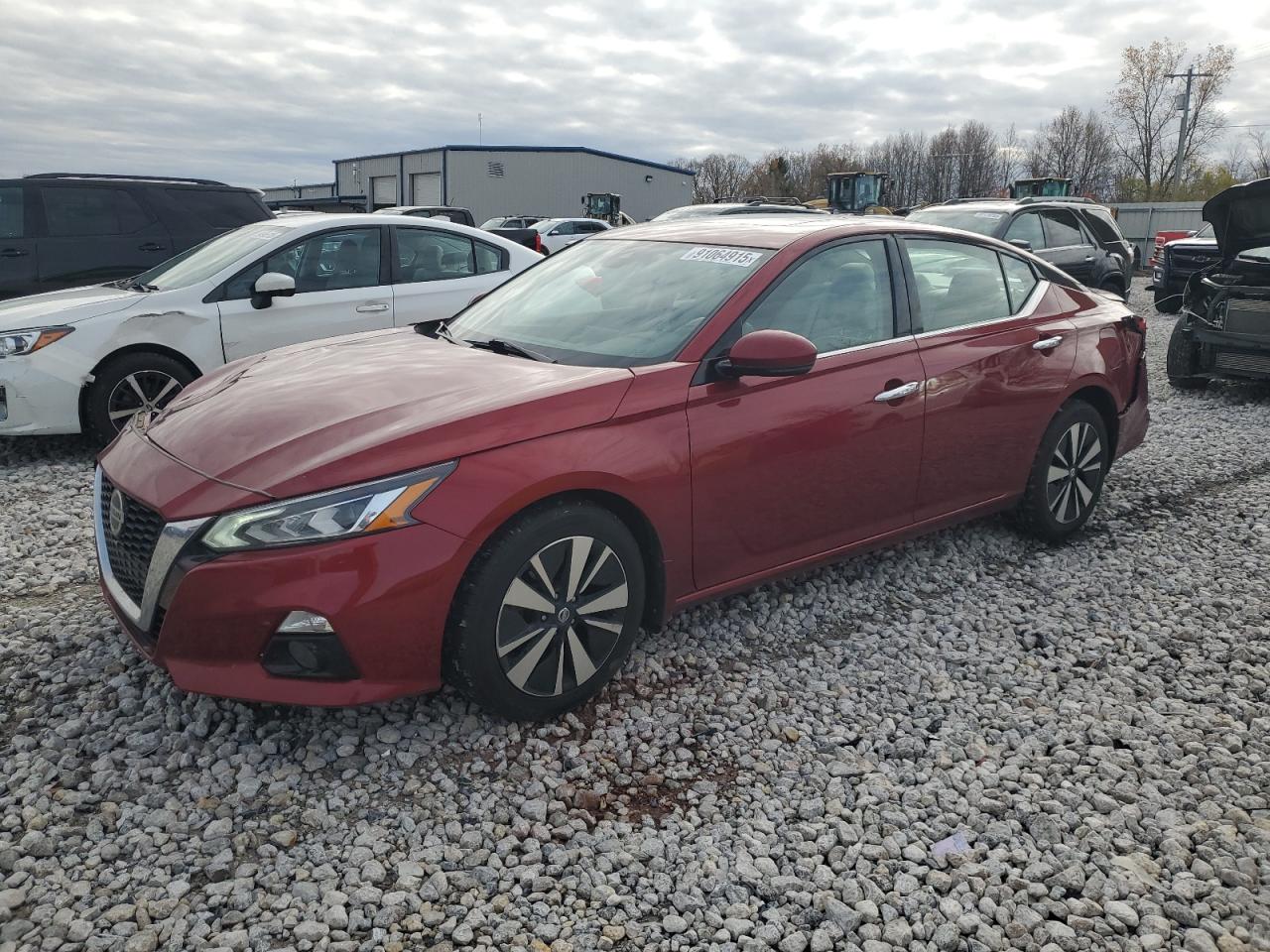 Salvage Nissan Altima Image
