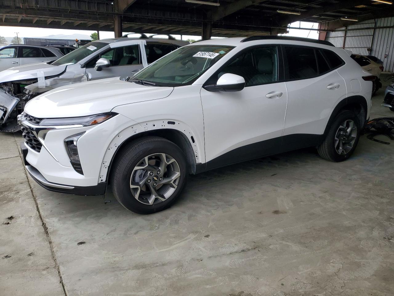 Salvage Chevrolet Trax Image